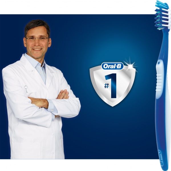 Зубна щітка Oral-B Complete 7 середньої жорсткості 1 шт.