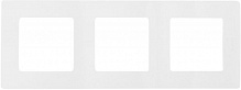 Рамка трехместная Legrand Etika вертикальная белый 672503