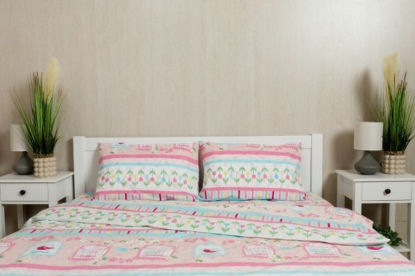 Комплект постільної білизни Пташка 1,5 рожевий із малюнком Rigel 