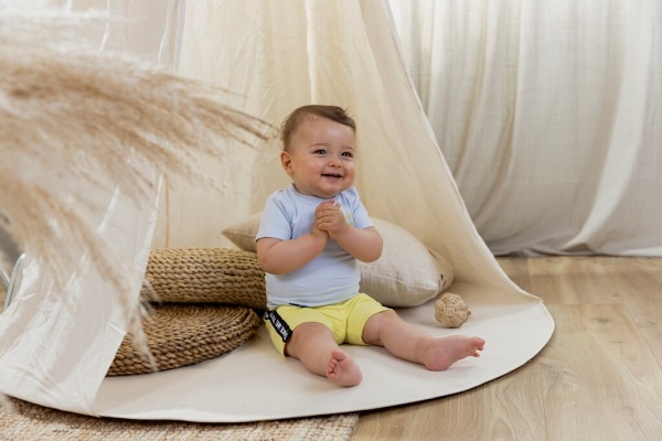 Шорти для хлопчиків Dirkje р.86 жовтий T46578-35 