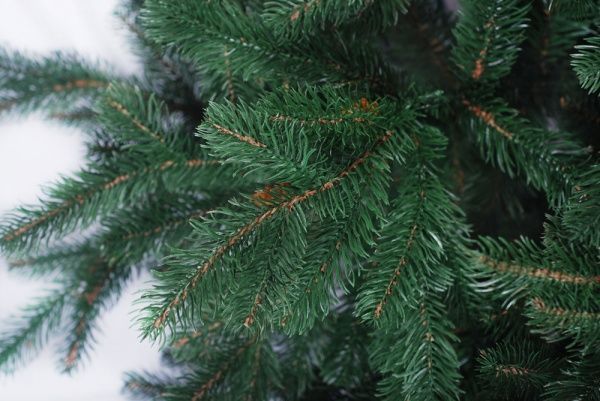 Елка искусственная Полина 1.8 м литая зеленый 