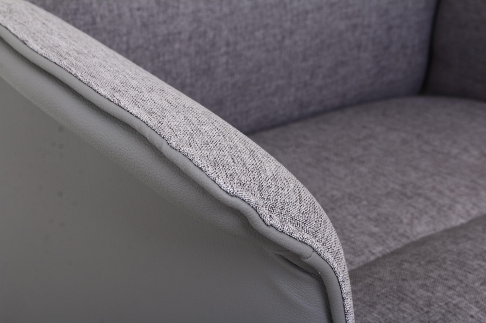 Кресло офисное Центр Меблів Ванкувер серый