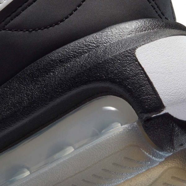 Кросівки Nike Air Max Verona CU7846-003 р.US 6,5 чорний