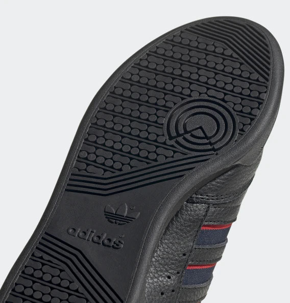 Кроссовки Adidas FX5091 р.39 1/3 черный