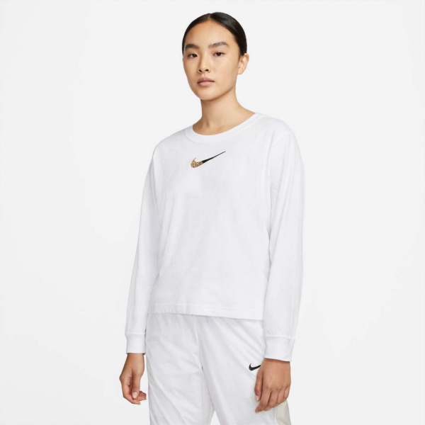 Футболка Nike W NSW TEE LS BOXY PATCH DM2804-100 р.S білий