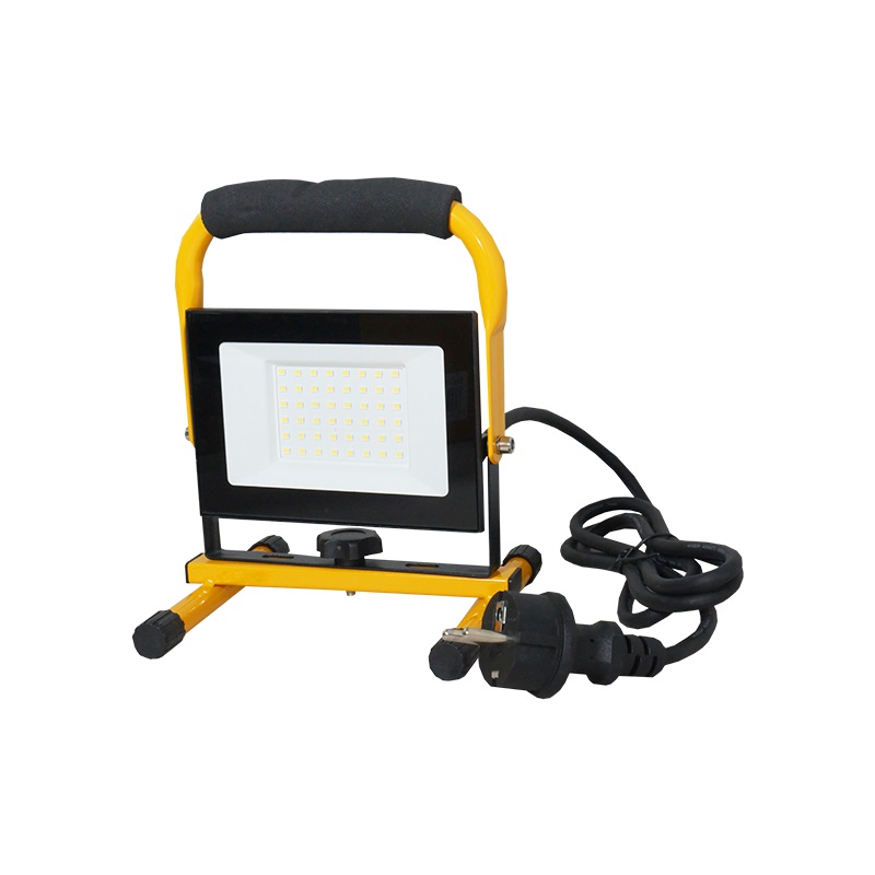 Прожектор світлодіодний LED UEC Delta SLC-MS переносний 6500K 50 Вт IP65 чорний/жовтий SLC-50-IP65-MV-B