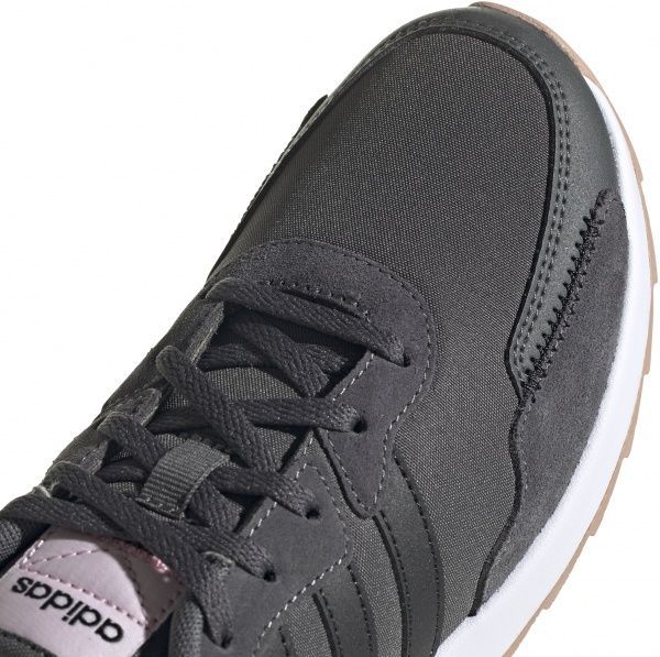 Кроссовки Adidas RETRORUN FY8417 р.UK 6,5 черный