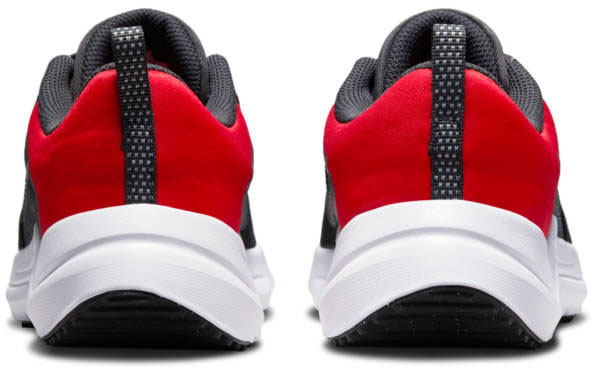 Кроссовки Nike NIKE DOWNSHIFTER 12 DM4194-001 р.36,5 черный