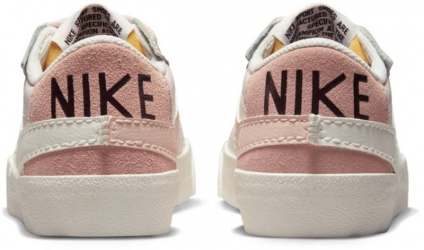 Кроссовки Nike BLAZER LOW '77 JUMBO DQ1470-601 р.39 бежевый