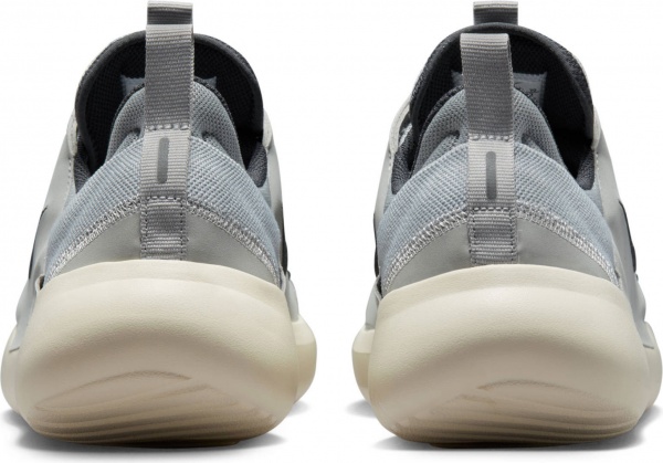 Кроссовки Nike E-SERIES AD DV2436-002 р.42 серый