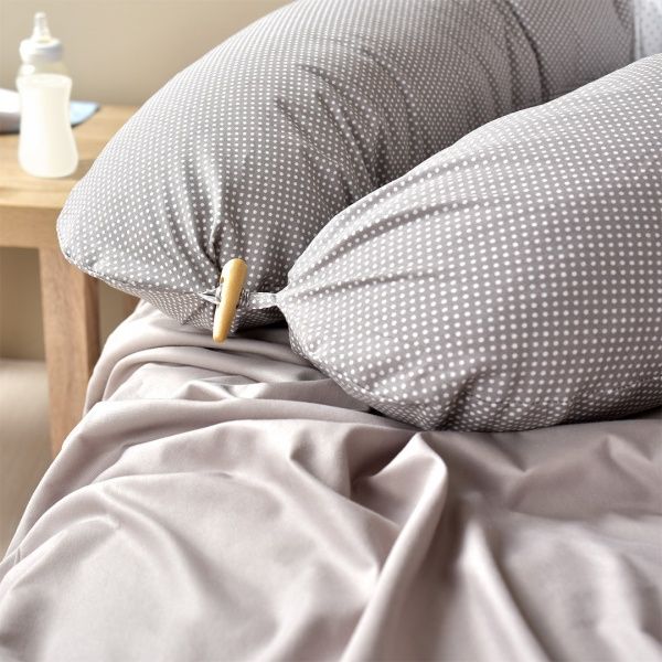 Подушка для кормления 35х200 см с вышивкой и пуговкой серая IDEIA