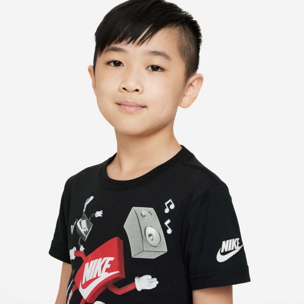 Футболка Nike OVERSIZED BOXY 86J150-023 р.XS чорний