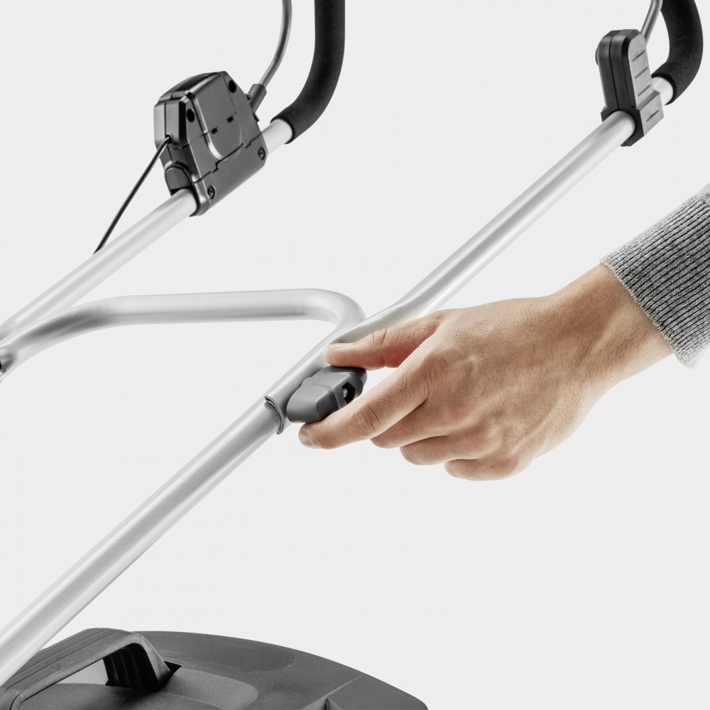 Газонокосарка акумуляторна Karcher LMO 2-18 (1.445-401.0)