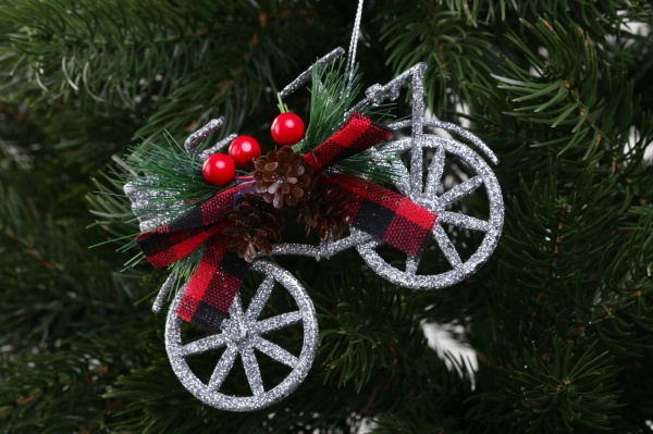 Декоративная подвеска Велосипед с декором 11x9x3 см серебро LD21034S