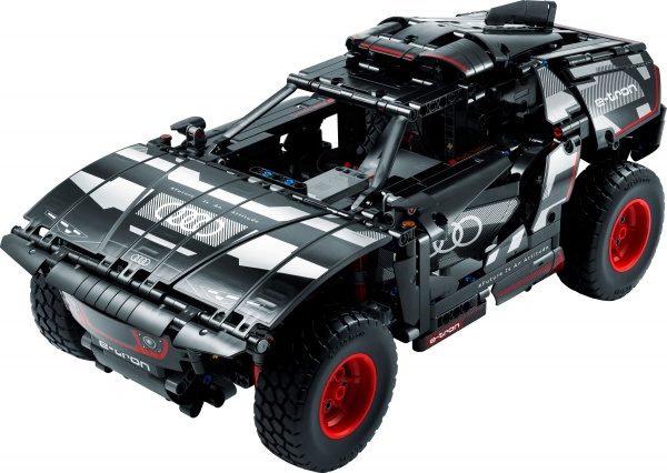 Конструктор LEGO Technic Audi RS Q e-tron 42160