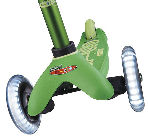 Самокат Micro Mobillity Systems Mini Micro deluxe green LED зеленый металлик ММD051 