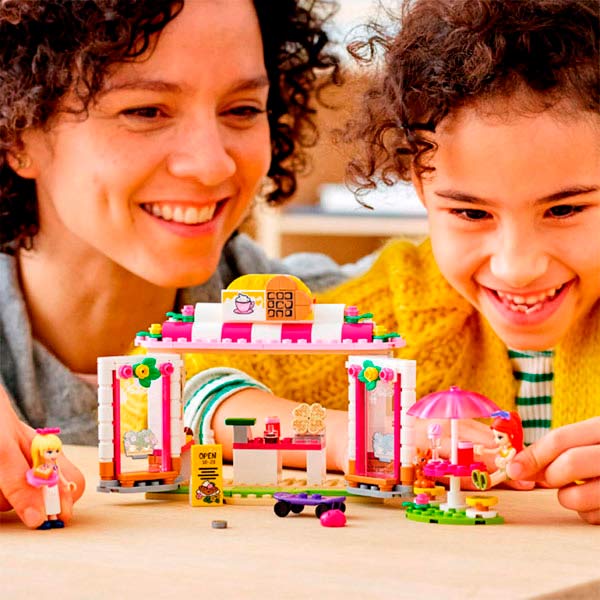 Конструктор LEGO Friends Кафе в парку в Хартлейк Сіті 41426