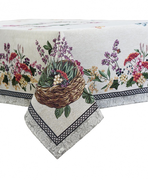 Скатерть Лавандовое поле 135x240 см бежевый Прованс 