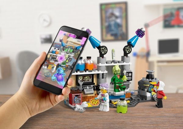 Конструктор LEGO Hidden Side Примарна лабораторія Джей Бі 70418