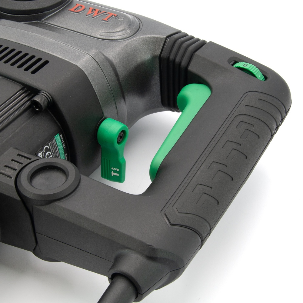 Перфоратор DWT BHP15-32V BMC