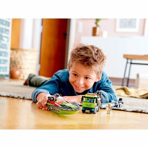 Конструктор LEGO City Перевозчик гоночного катера 60254