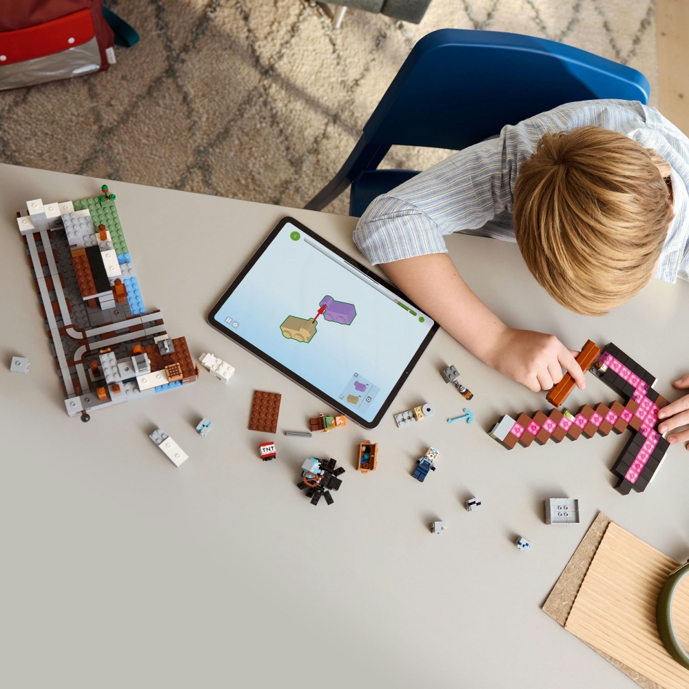 Конструктор LEGO Minecraft Шахта «Кайло» 21277