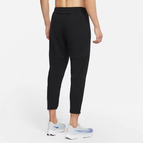 Брюки Nike M NK DF CHLLGR WVN PANT DD4894-010 р. M черный