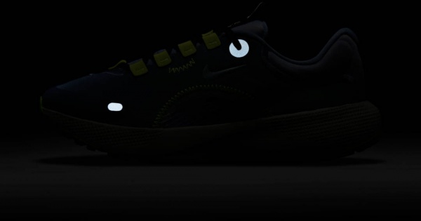 Кросівки Nike React Escape Run CV3817-400 р.US 8 фіолетовий