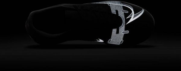 Сороконожки Nike JR VAPOR 14 CLUB TF CV0945-004 р. US 1,5Y черный