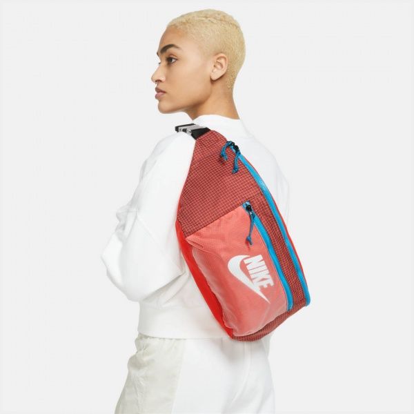 Сумка на пояс Nike Tech Waistpack CV1411-673 красный 