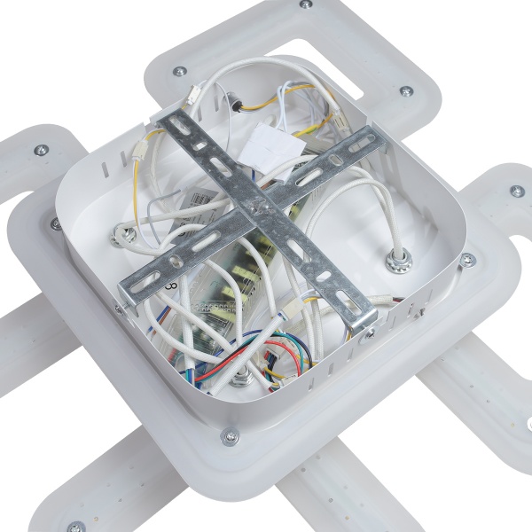 Люстра светодиодная LED CONCEPT Killiney LED S 4 4x110 Вт белый 