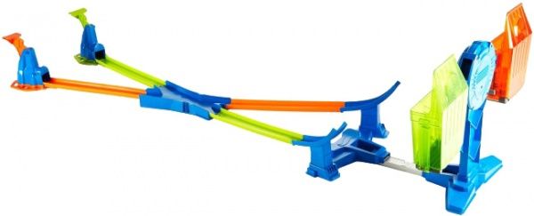 Игровой набор Hot Wheels бешенное преимущество FRH34