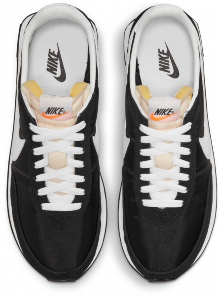 Кросівки Nike WAFFLETRAINER2 DH1349-001 р.42,5 чорний