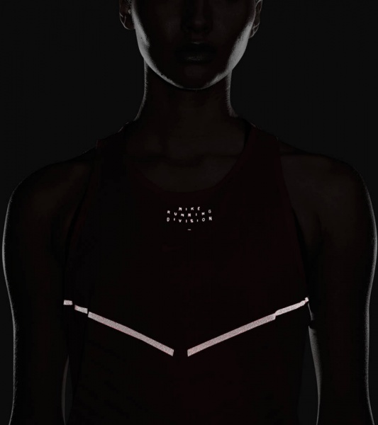 Майка Nike W NK DFADV RUN DVN ENG TANK DM7558-648 р.S помаранчевий