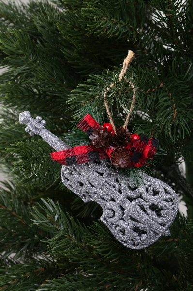 Декоративна підвіска Скрипка з декором 18x7 см E2457S срібло