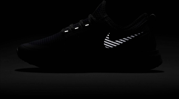 Кроссовки Nike WMNS ODYSSEY REACT 2 SHIELD BQ1672-001 р.US 9 черный