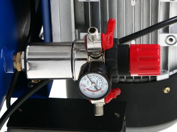 Компресор EVO V-0,6/10 (380) 4 кВт,200Л V-0,6/10 (380)