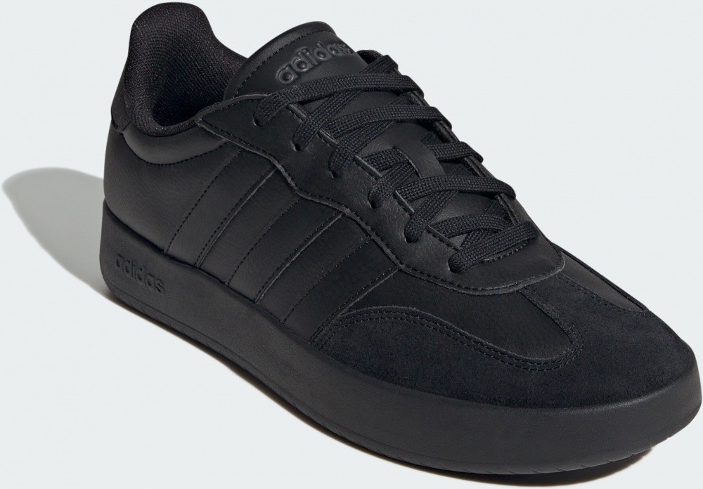 Кросівки чоловічі демісезонні Adidas BARREDA JR1321 р.45 1/3 чорні