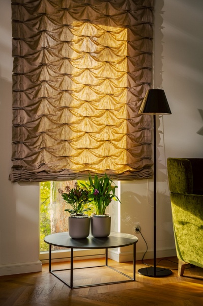 Вазон пластиковый Plastia с системой автополива Tolita 19 см круглый 2,2 л коричневый (1707081907) 