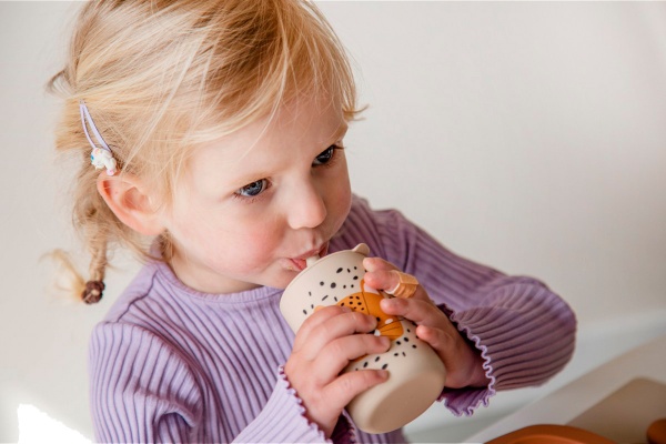 Чашка Tryco с соломинкой силикон песочный TR-392824