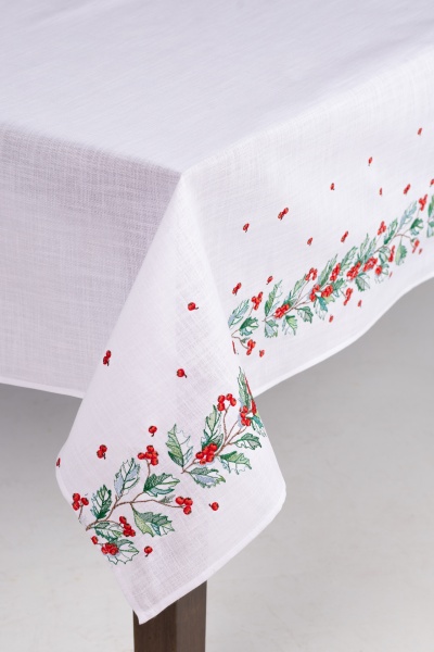 Скатерть Новогодник 311-21/09 140x200 см белый Эдельвика 