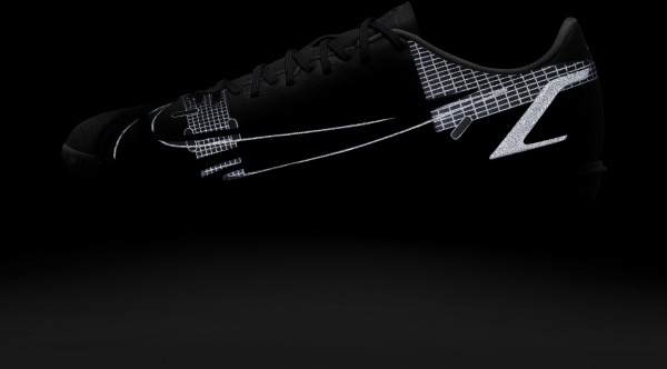 Сороконожки Nike VAPOR 14 ACADEMY TF CV0978-004 р.US 7,5 черный