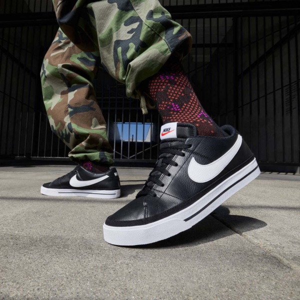 Кросівки Nike Court Legacy Next Nature DH3162-001 р.41 чорний