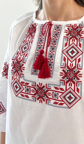 Блуза Эдельвика 38-22/09 орнамент красно-черный р. S 