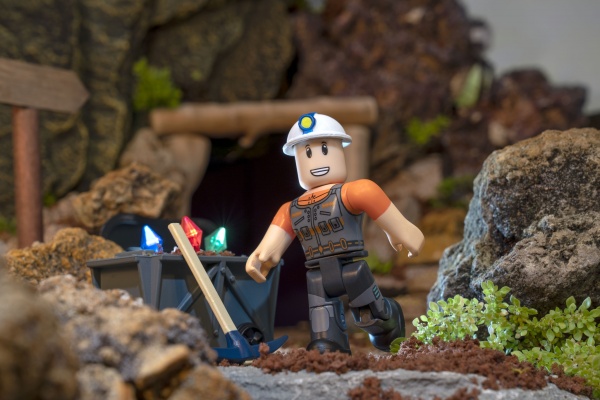 Фігурка колекційна Roblox Core Figures Megaminer W8 ROB0331 