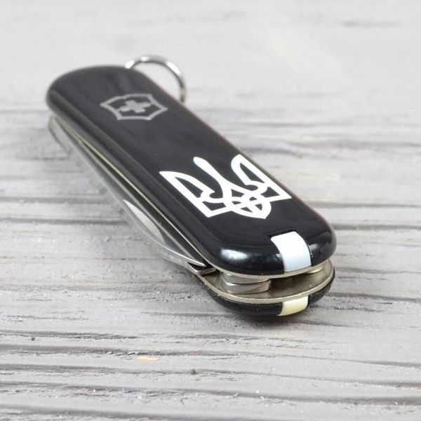 Нож Victorinox Classic Sd Ukraine Тризуб 0.6223.3R2.TP148