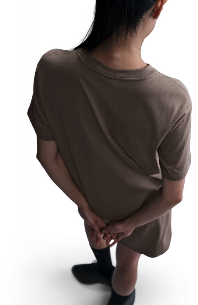 Платье Nike W NSW ESSNTL SS DRESS TSHRT DV7882-233 р.S бежевый