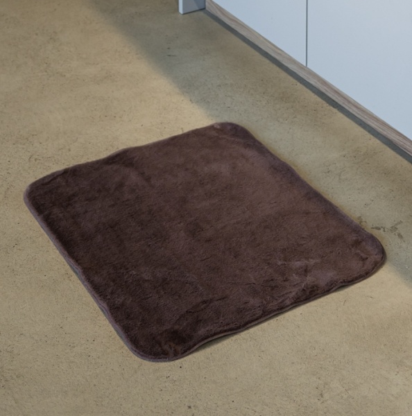 Коврик для ванной комнаты Dariana Moon из эко-меха 50x60 см ореховый