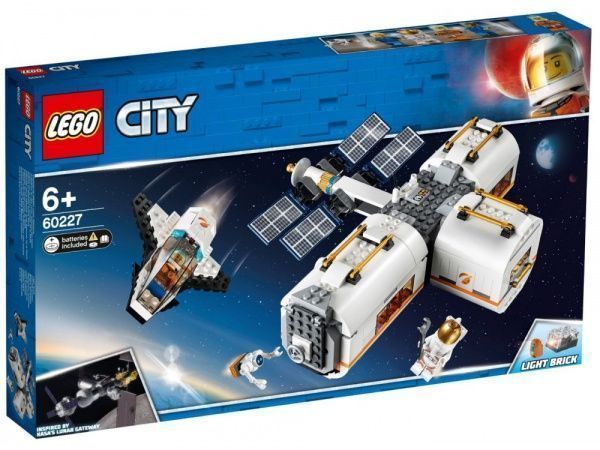 Конструктор LEGO City Космическая станция на Луне 60227