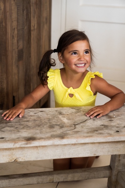 Купальник для девочек Koko Noko р.98–104 желтый T46928-37 